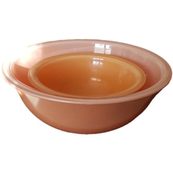 Pyrex Pink and Orange Mixing Bowls - Picture 1 of 13